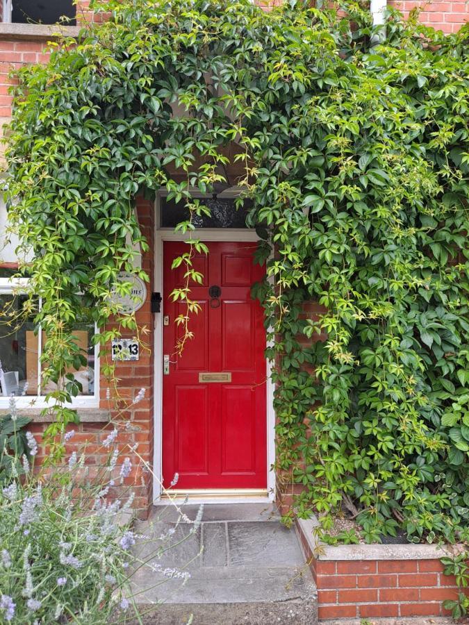 Bed and Breakfast Pilgrims Of The Goddess Glastonbury Exterior foto