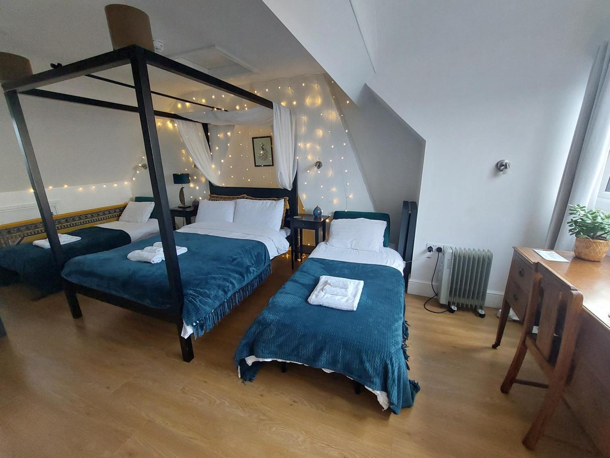 Bed and Breakfast Pilgrims Of The Goddess Glastonbury Habitación foto